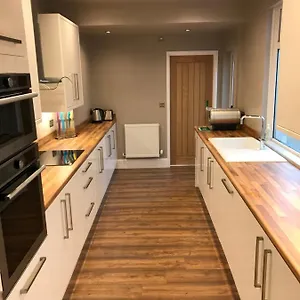 https://new-central-super-clean-super-stylish-cardiff-house.cardiffhotelswales.com